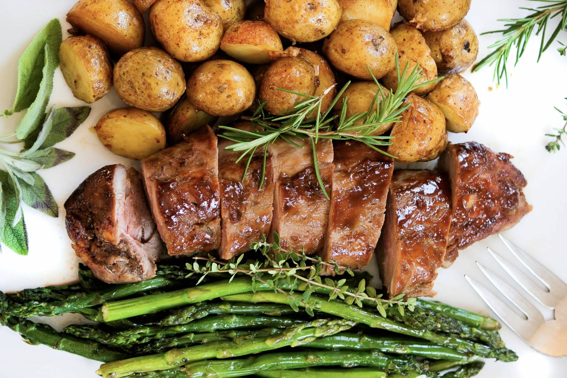Garlic Herb Pork Tenderloin with Roasted Potatoes & Asparagus