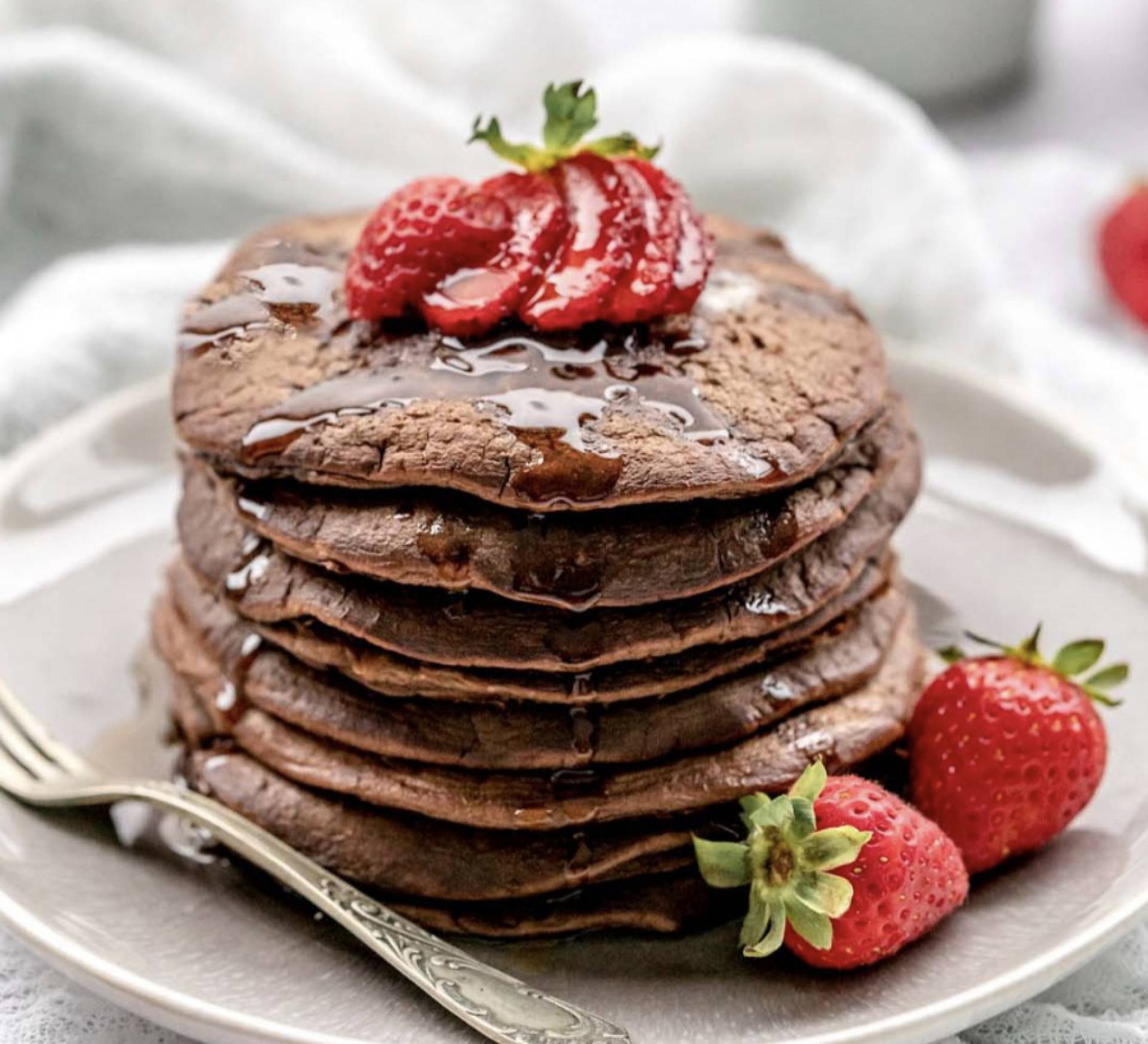 Chocolate Protein Pancakes with Turkey Bacon & Fruit