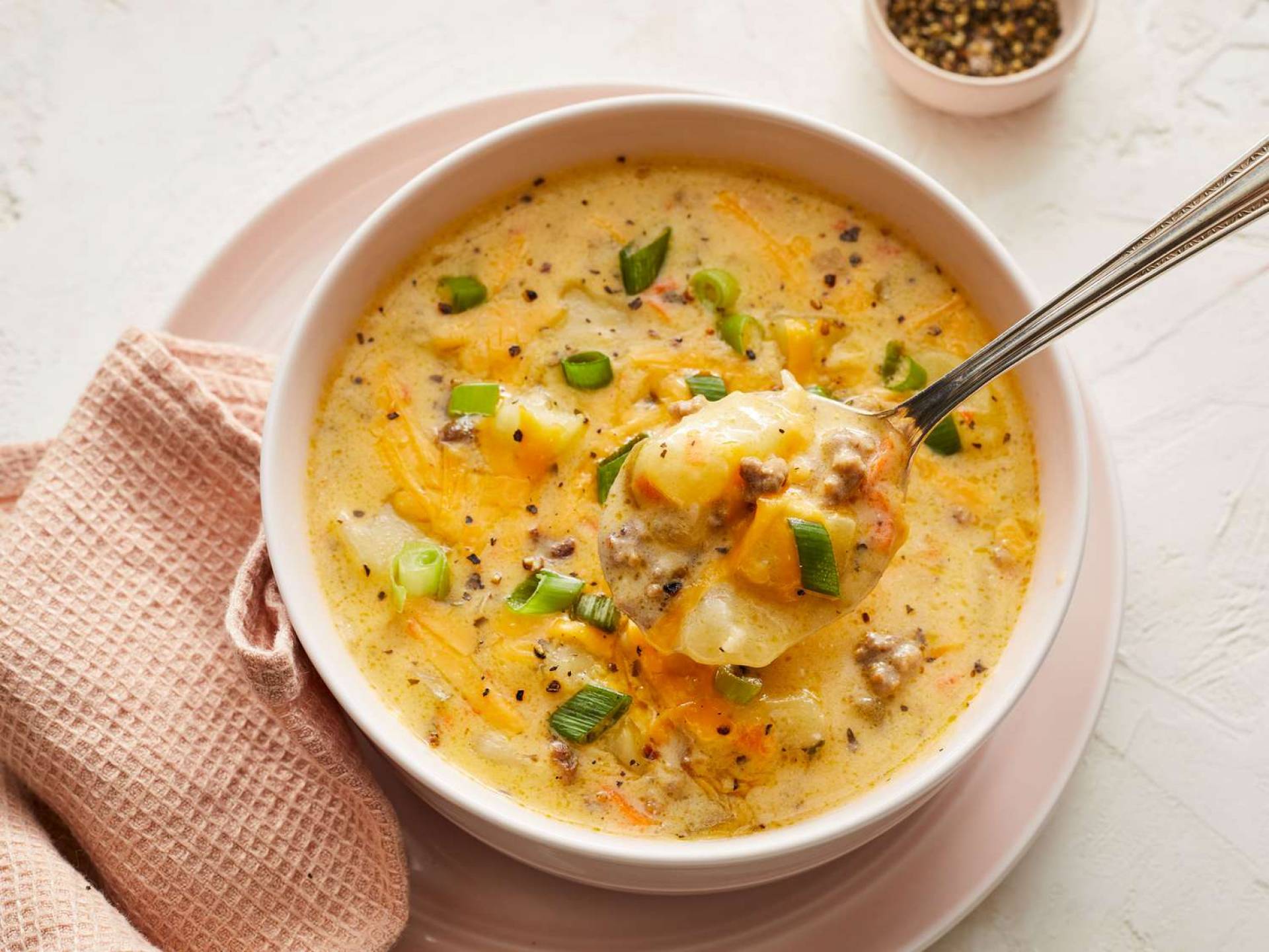 Cheeseburger Potato Soup